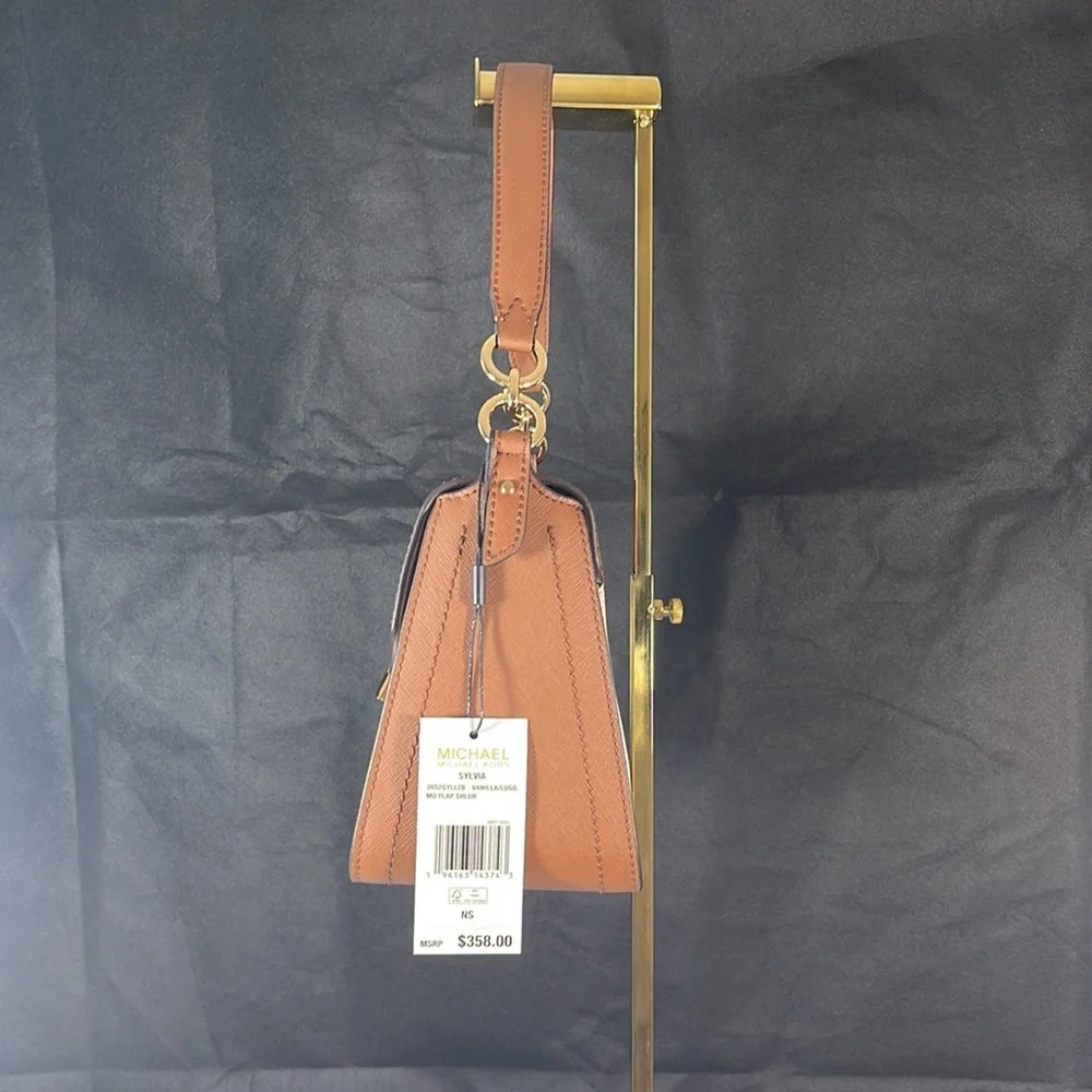 NWT = MICHAEL KORS LEADER SHOULDER BAG . - Picture 3 of 8